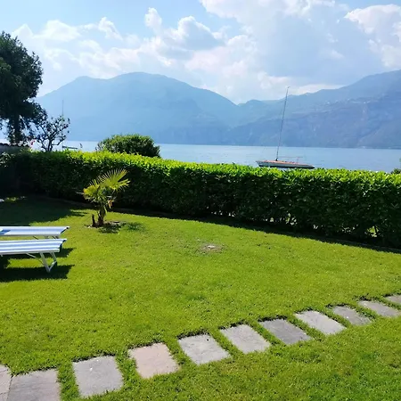 Sonja Brenzone sul Garda